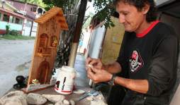 Don Mario, el arquitecto de las miniaturas