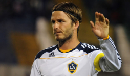Beckham jugaría para el París Saint-Germain