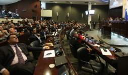 Honduras: Aprobados 164 mil millones de presupuesto para 2013