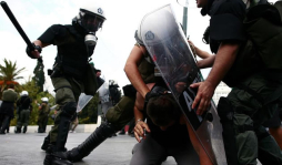 Enfrentamientos en huelga general de Grecia