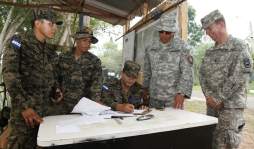 Hondureño luchó en Bosnia y volvió a su país para ayudar