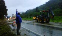 Por intensas lluvias evacuan a 43 personas en Omoa, Cortés