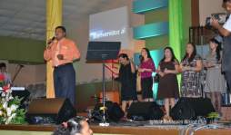 Rubén Pinto ya no 'rompe el cuero”, solo canta alabanzas