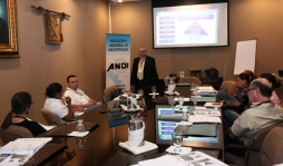 Industriales buscan mejoras en inocuidad