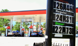 Usuarios optan por ahorro ante alzas a combustibles