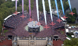Reina Isabel II cierra el festejo de Jubileo Diamante