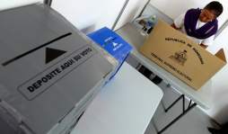 RNP bajo la lupa por cédulas en sede de Azules Unidos