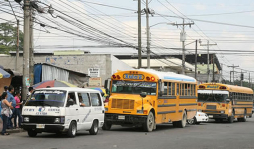 Unidades del transporte público suben dos lempiras al pasaje