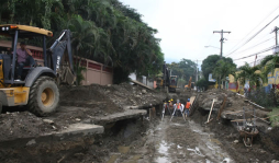 Construyen sistema pluvial en la colonia El Playón
