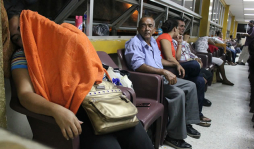 'Te estamos esperando”: madre de menor en coma