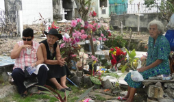 Con atol chuco y tamales celebraron Día de Difuntos