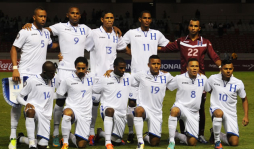 Honduras empata 1 a 1 ante Panamá y clasifica a semifinales