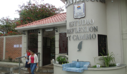 Cae la matrícula en Escuela Normal Mixta de Santa Bárbara