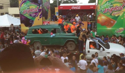 Sampedranos gozaron de colorido desfile en Circunvalación