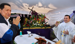 Hugo Chávez pide a Cristo 'no me lleves todavía'