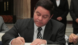 Presidente de Corte Suprema evaluará caso de Inprema