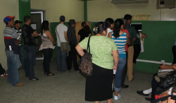 Porteños piden equipo y un mejor servicio en el RNP