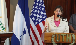 'Queremos impulsar a los jóvenes líderes”