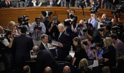 Jefe del Servicio Secreto pide disculpas por conducta de agentes