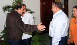 Lobo, Funes y Ortega descartan opción bélica en Golfo de Fonseca