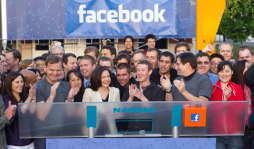 Facebook se estrena en la bolsa