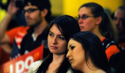 Tribunal respalda derecho de matrimonio gay en California