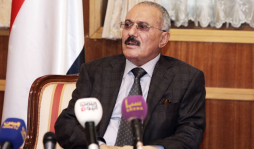 Presidente yemení abandona su país rumbo a EUA