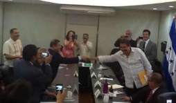 Crean comisión para revisar implementación del voto electrónico