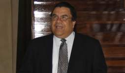 Corrales es designado Comisionado de Defensa y Seguridad