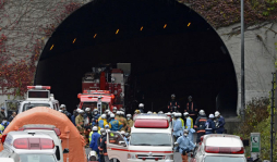 Se derrumba túnel: al menos seis muertos