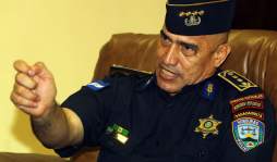 Reducen a seis meses la disponibilidad de policías