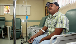 Falta de fármacos acorta la vida de enfermos de cáncer