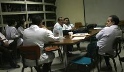Médicos piden suspender audiencias de descargo