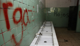 Peligro en Unah-vs por viejas y descuidadas instalaciones