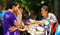 Sabor, diversión y arte en la primera feria del dulce