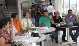 Maestros y Gobierno rompen el diálogo