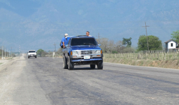 Inicia pavimentación de carretera central