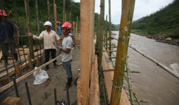 Darán títulos a vecinos de represas Patuca III