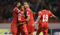 Honduras empata 1 a 1 ante Panamá y clasifica a semifinales