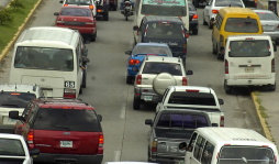 Medio millón de vehículos circulan a diario en San Pedro Sula