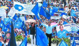 Una Honduras con más y mejores oportunidades promete Juan Orlando Hernández