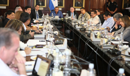 Lobo: 'No tengo ningún compromiso político”