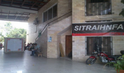 Empleados del Ihnfa exigen aumento de salarios