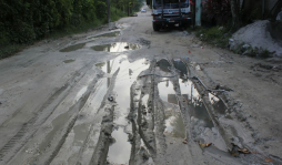 Calles deterioradas por las lluvias en Armenta