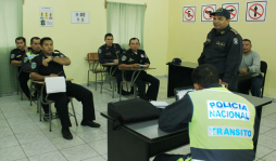 Capacitan a jefes municipales de Tránsito de Cortés