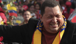 Hugo Chávez gobierna en una 'situación especial'