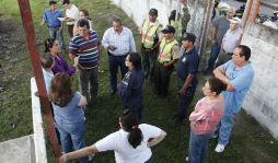 Sigue oposición a uso de cancha en Los Álamos