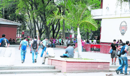 Más 3,000 nuevos alumnos entrarán a la Unah-vs