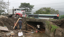 Hasta los zapatos perdieron pobladores de La Jutosa
