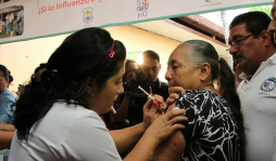 Inicia jornada de vacunación contra influenza estacional